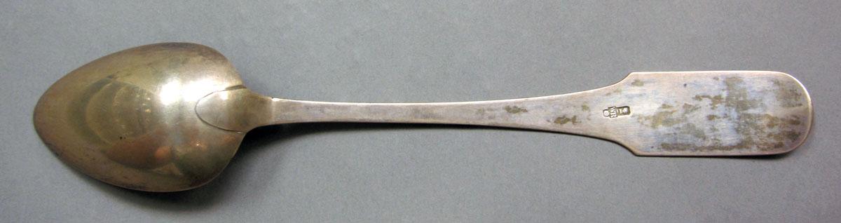1962.0240.1372 Silver spoon underside