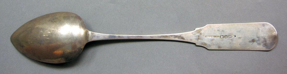 1962.0240.1374 Silver spoon underside