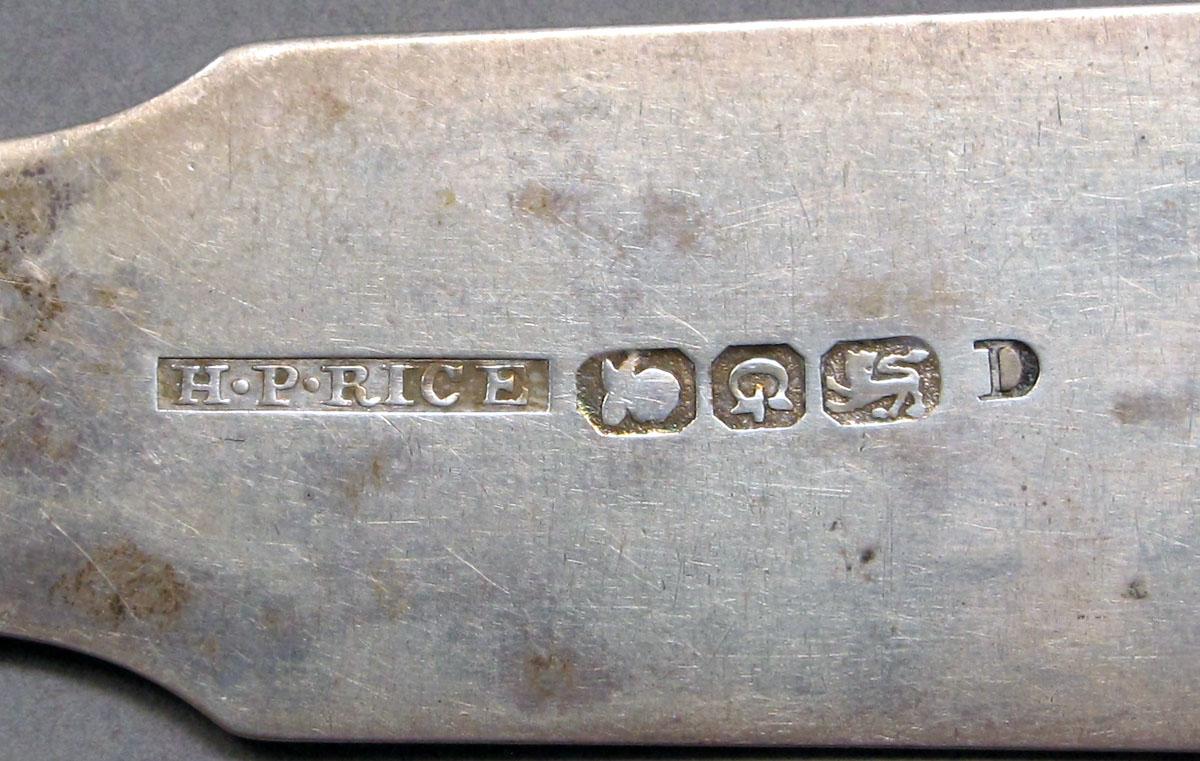 1962.0240.1374 Silver spoon mark