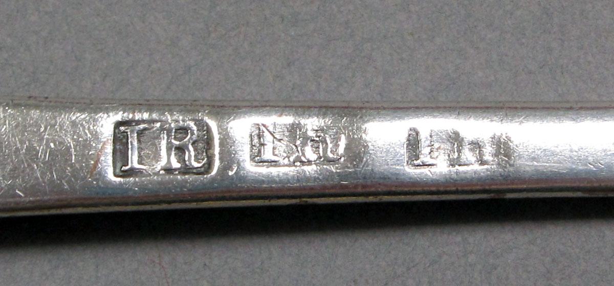 1962.0240.1376 Silver spoon mark