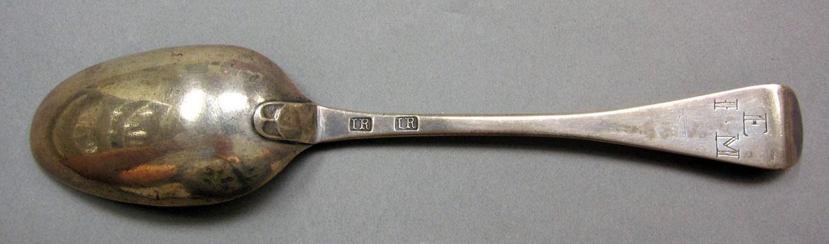 1962.0240.1382 Silver spoon underside
