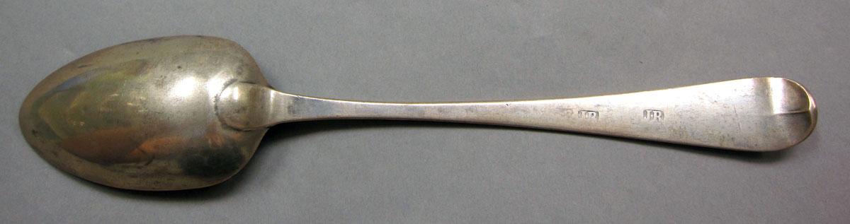1962.0240.1385 Silver spoon underside