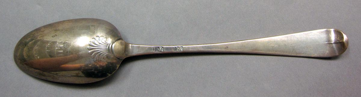 1962.0240.1388 Silver spoon underside