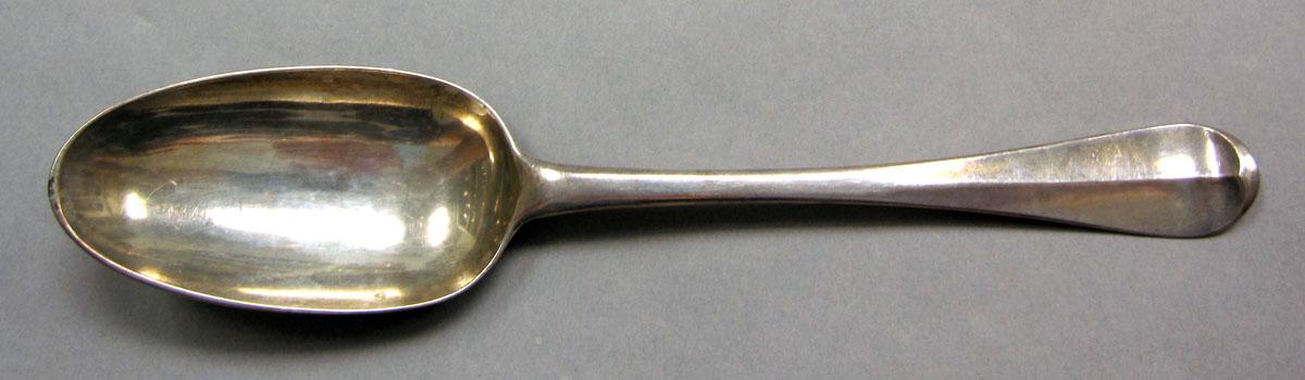 1962.0240.1389 Silver spoon upper surface