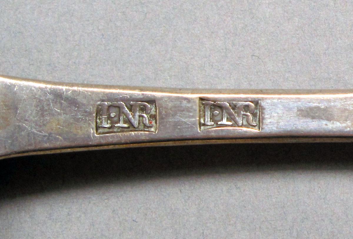 1962.0240.1389 Silver spoon mark