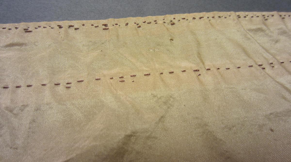 1955.0094.022 Stole, Lining 1