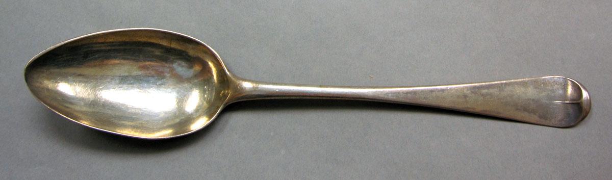 1962.0240.1392 Silver spoon upper surface