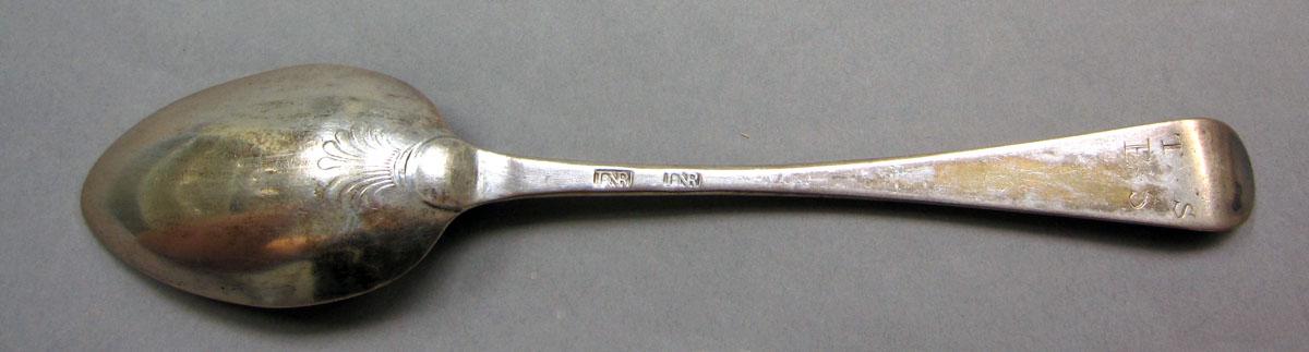 1962.0240.1392 Silver spoon underside
