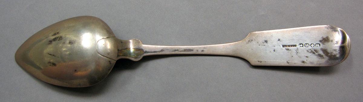 1962.0240.1394 Silver spoon underside