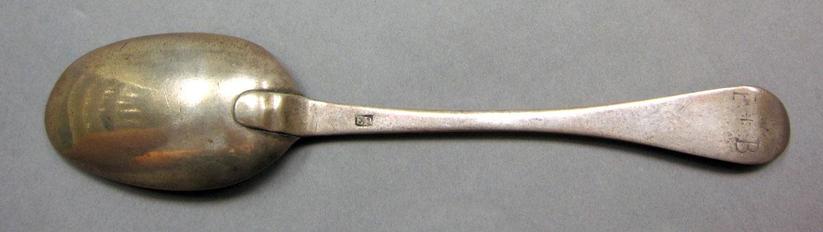 1962.0240.1398 Silver spoon underside