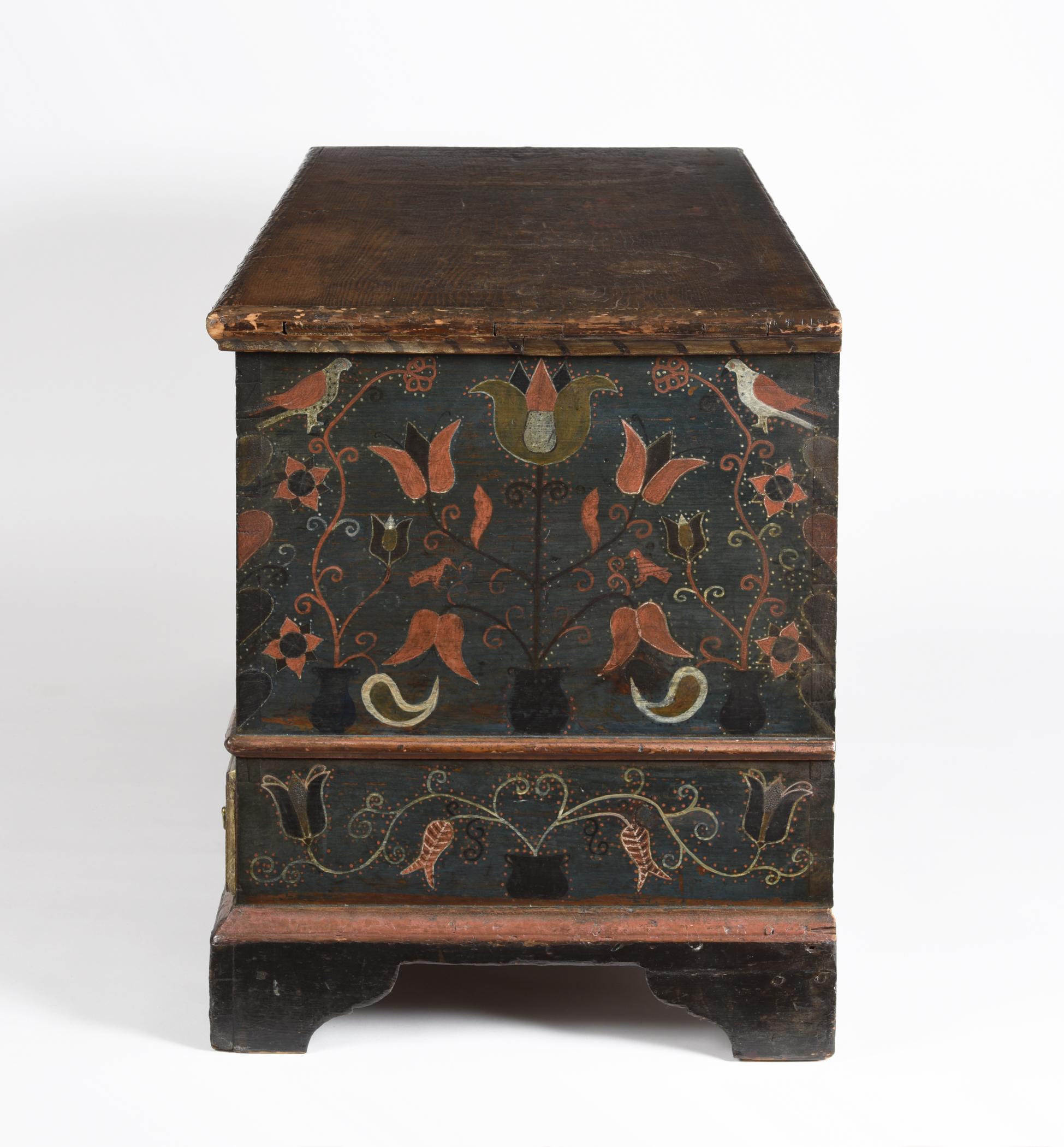 1955.0095.001 Chest, view 3