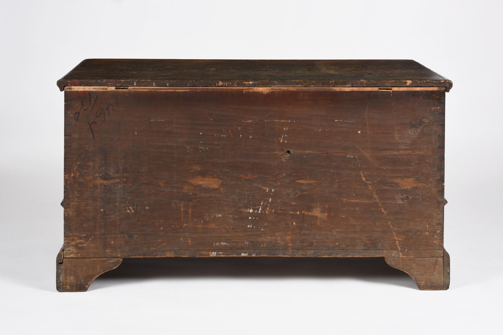 1955.0095.001 Chest, view 4