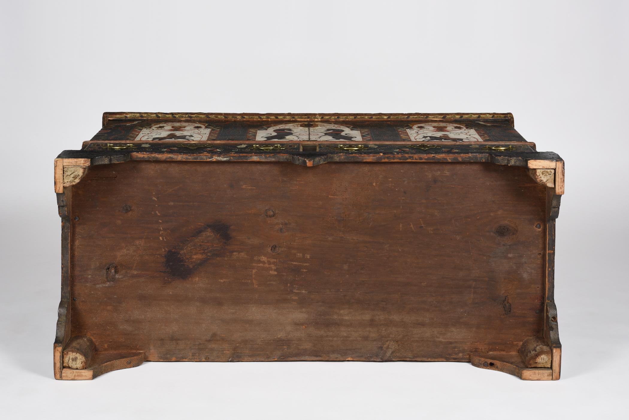 1955.0095.001 Chest, view 5