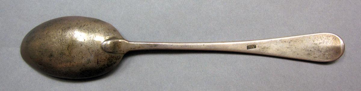 1962.0240.1401 Silver spoon underside