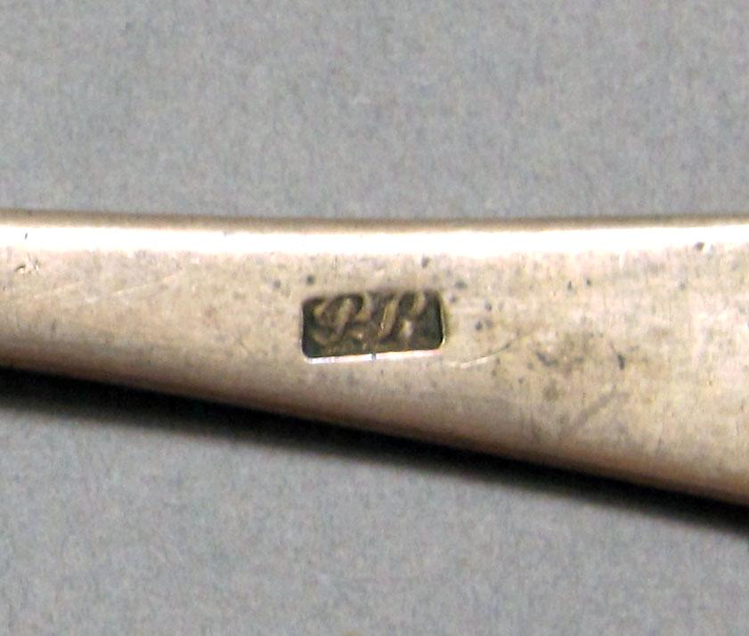 1962.0240.1401 Silver spoon mark
