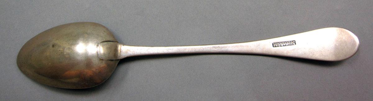 1962.0240.1407 Silver spoon underside