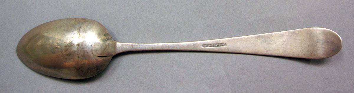1962.0240.1408 Silver spoon underside
