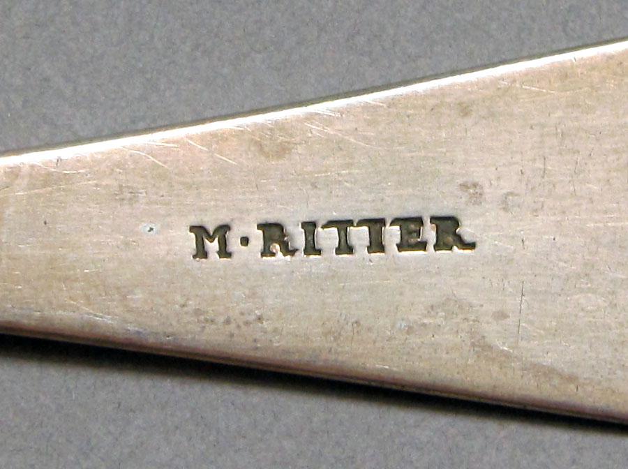 1962.0240.1410 Silver spoon mark