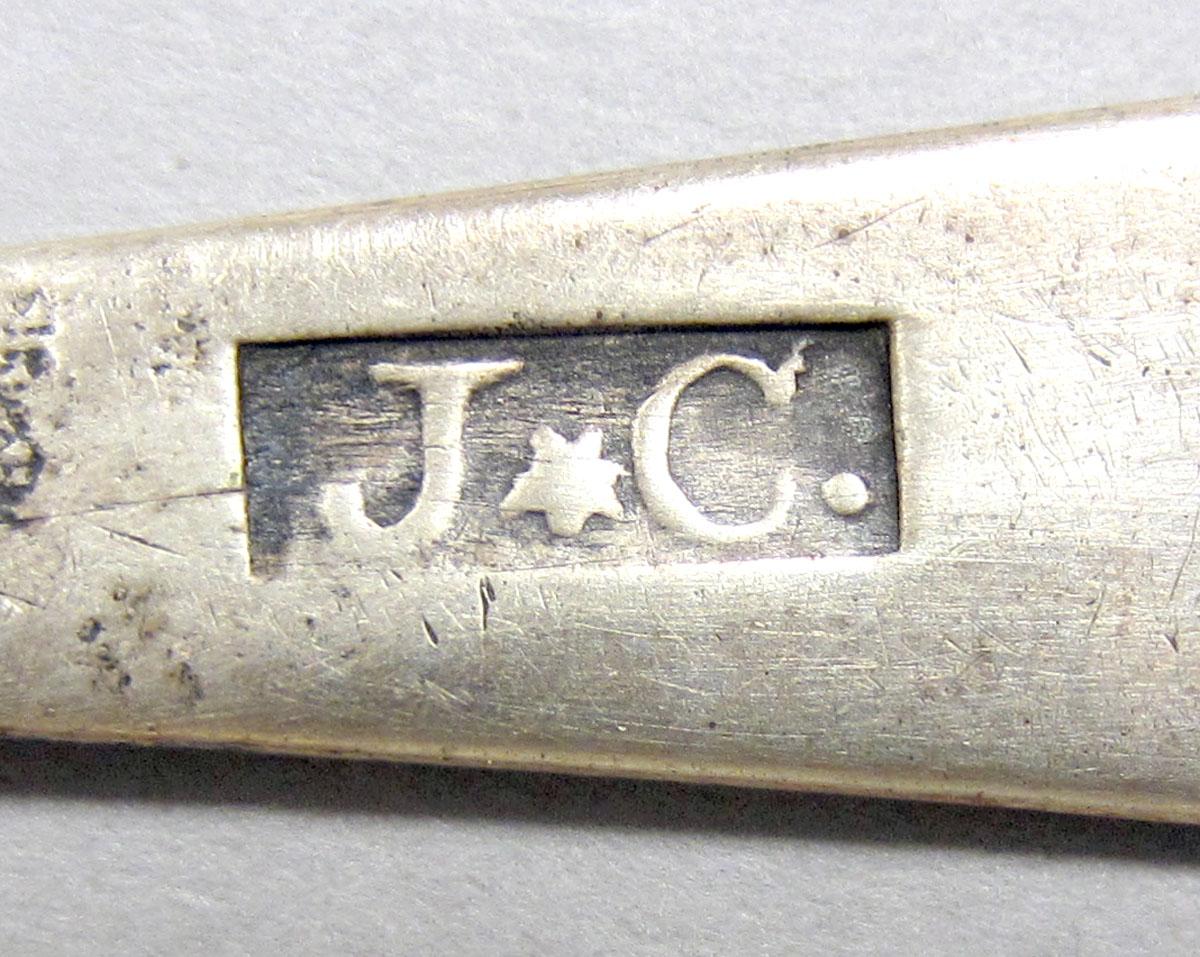 1962.0240.141 teaspoon mark