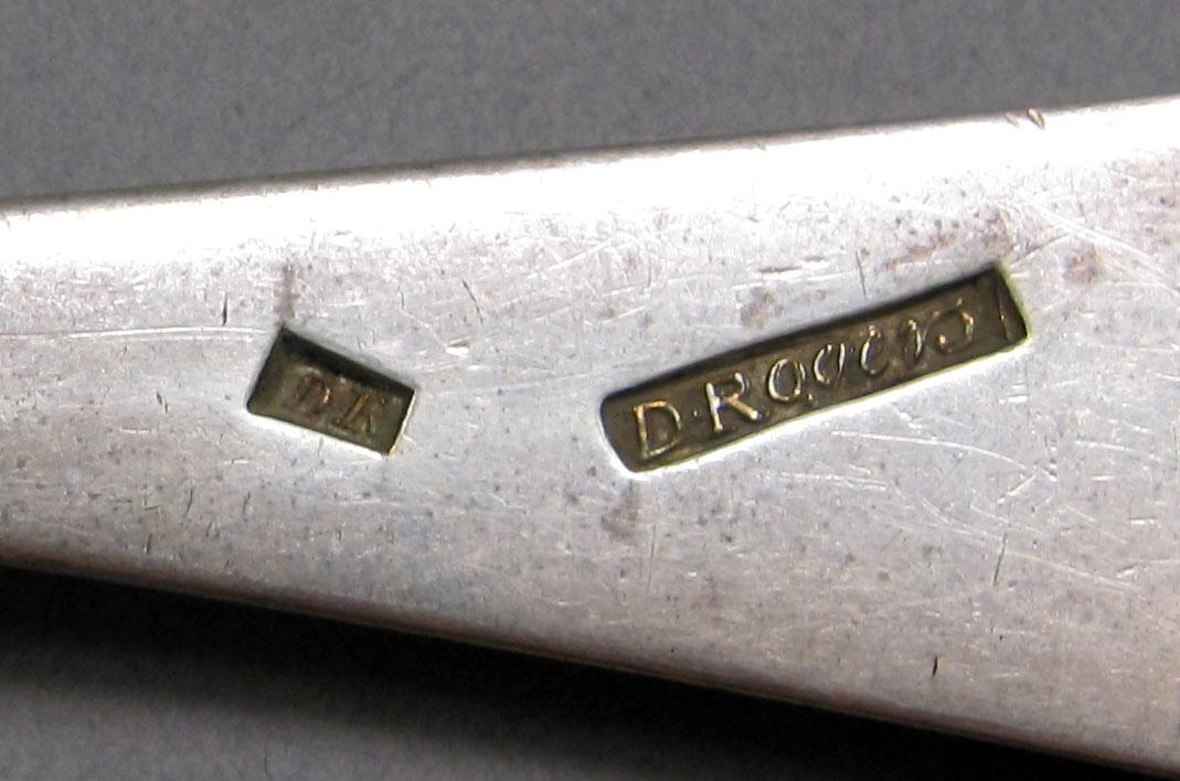 1962.0240.1420 Silver spoon mark