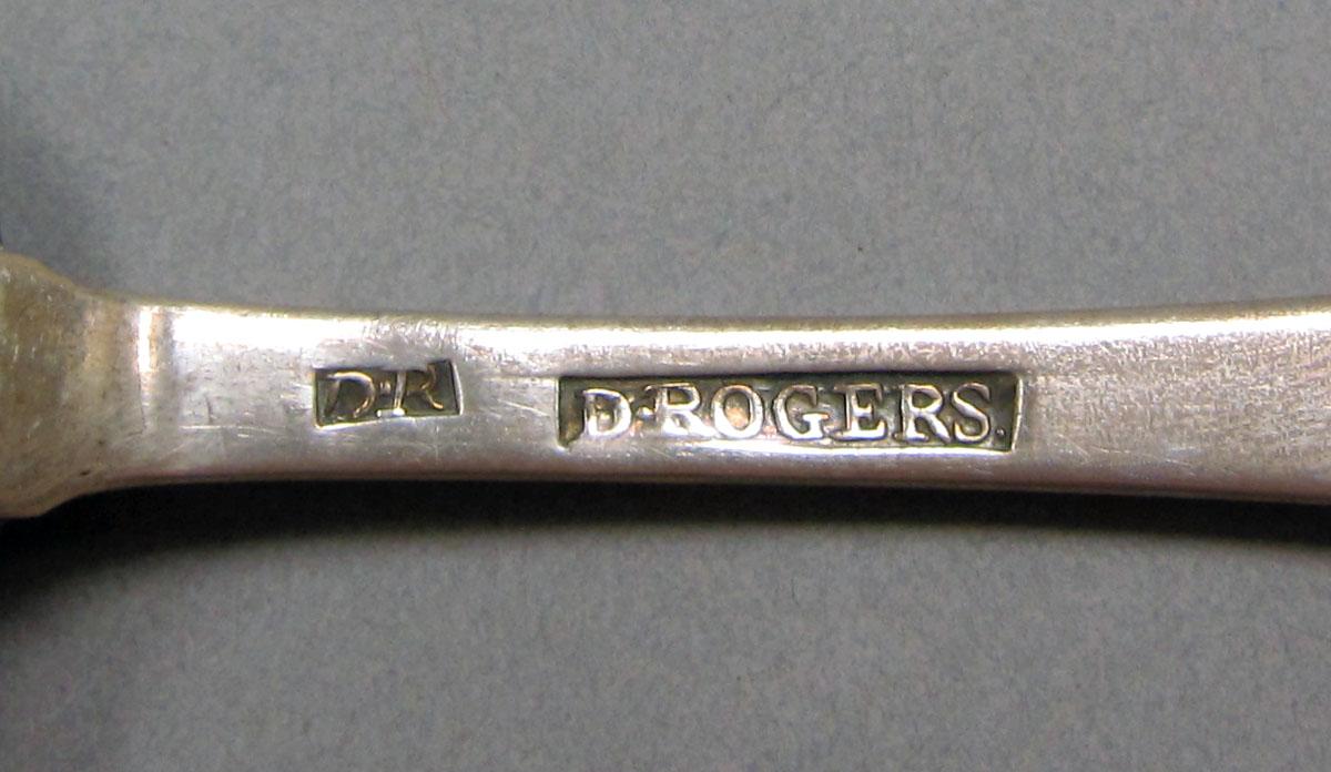 1962.0240.1421 Silver spoon mark