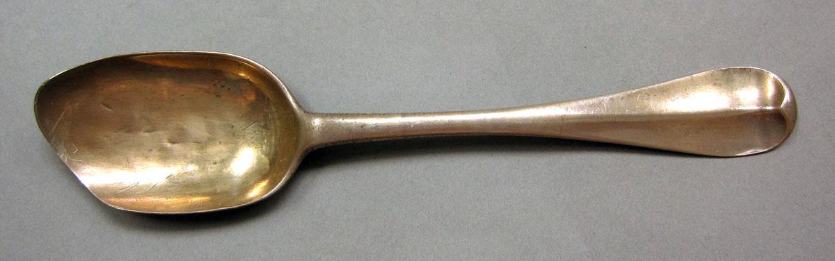 1962.0240.1422 Silver spoon upper surface