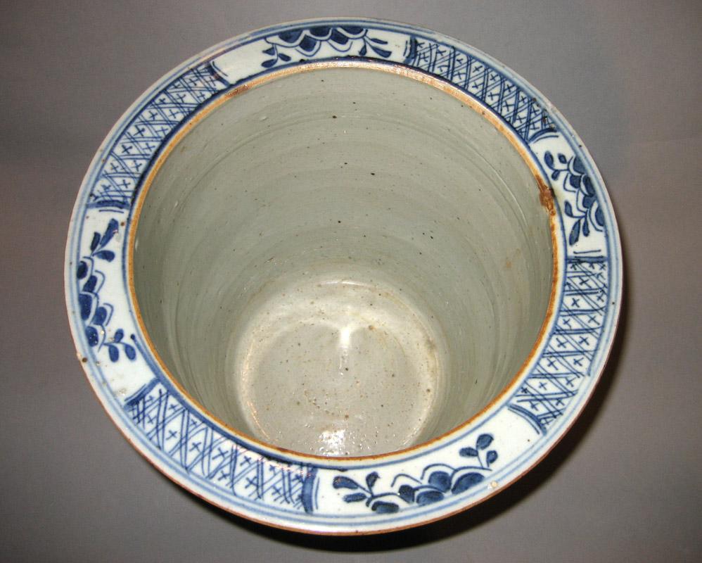 1952.0082 Close stool pan upper