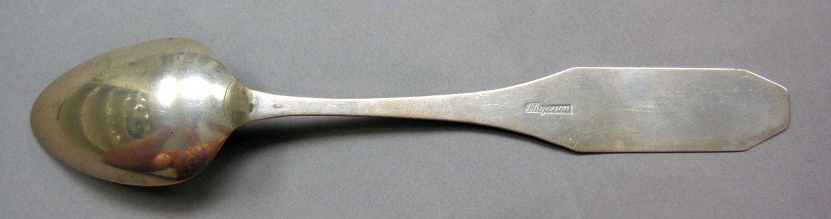 1962.0240.1428 Silver spoon underside