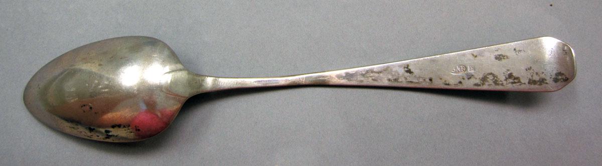 1962.0240.1429 Silver spoon underside