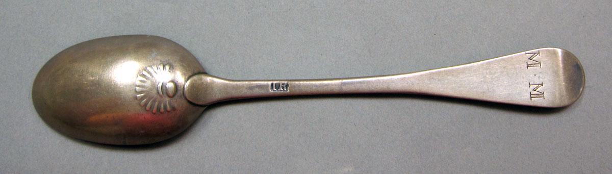 1962.0240.1435 Silver spoon underside