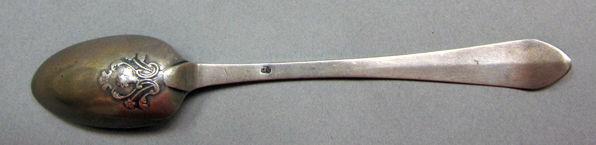 1962.0240.1436 Silver spoon underside