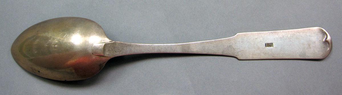 1962.0240.1441 Silver spoon underside