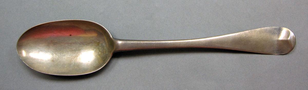 1962.0240.1442.002 Silver spoon upper surface