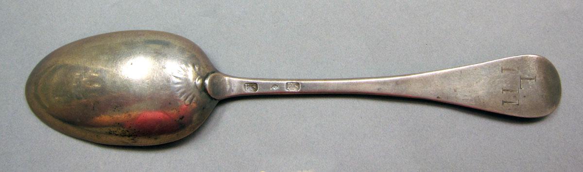 1962.0240.1445 Silver spoon underside