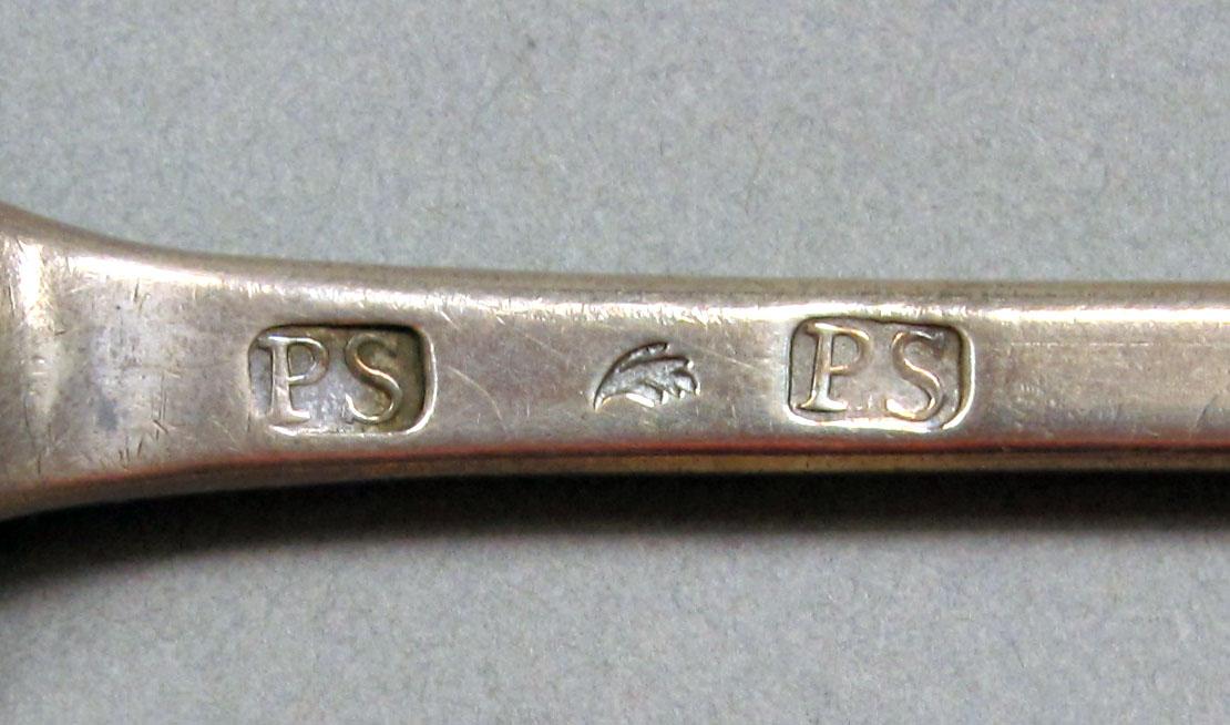 1962.0240.1445 Silver spoon mark