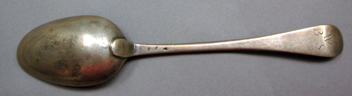 1962.0240.1447 Silver spoon underside