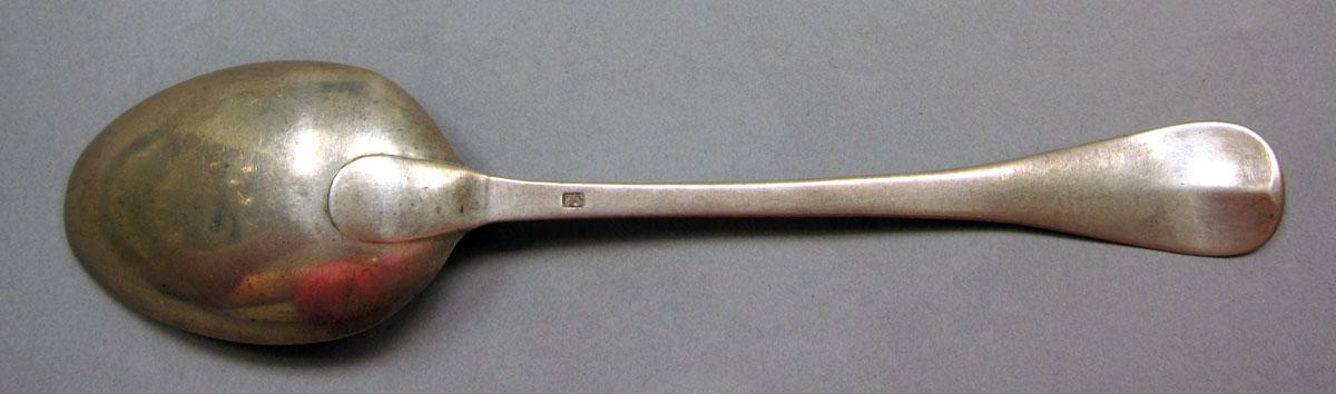 1962.0240.1448 Silver spoon underside