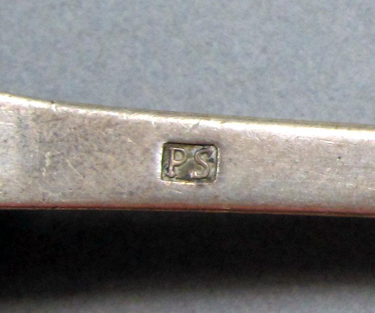 1962.0240.1448 Silver spoon mark