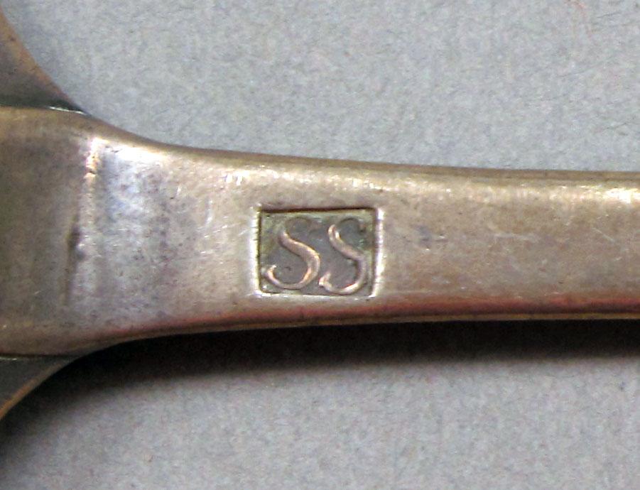1962.0240.1450 Silver spoon mark