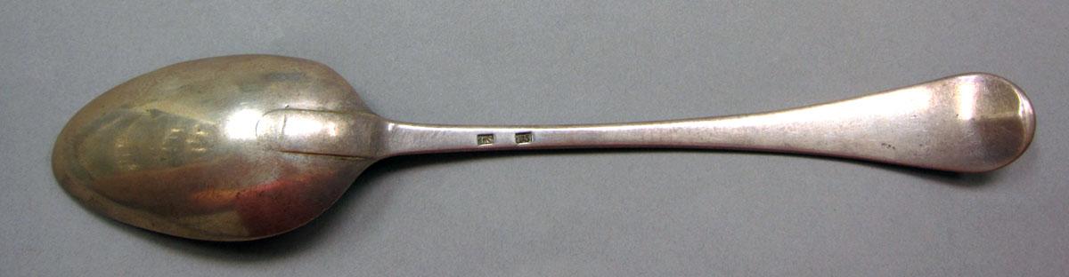 1962.0240.1454 Silver spoon underside