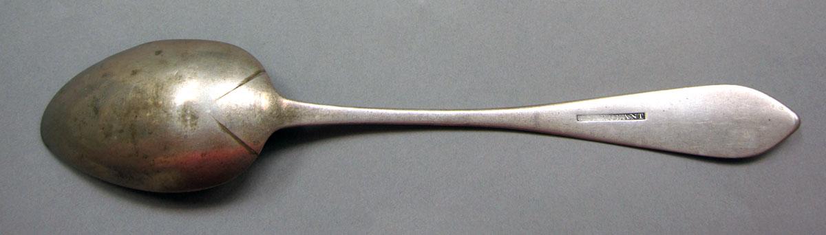 1962.0240.1456 Silver spoon underside