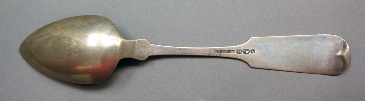 1962.0240.1458 Silver spoon underside