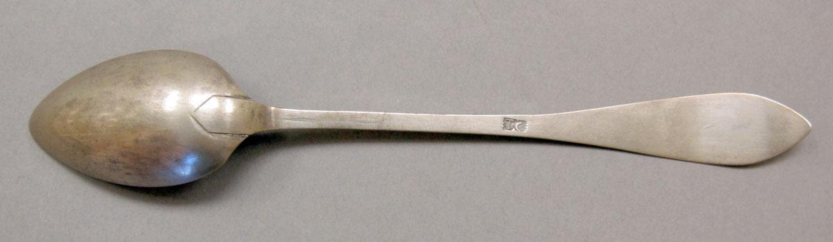 1962.0240.145 teaspoon underside