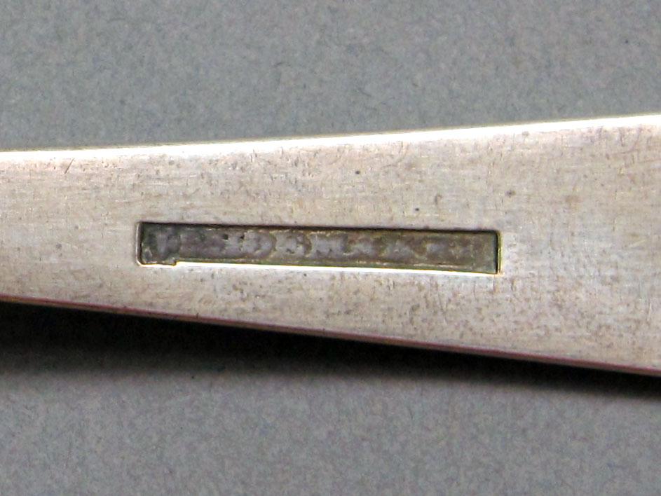 1962.0240.1467 Silver spoon mark