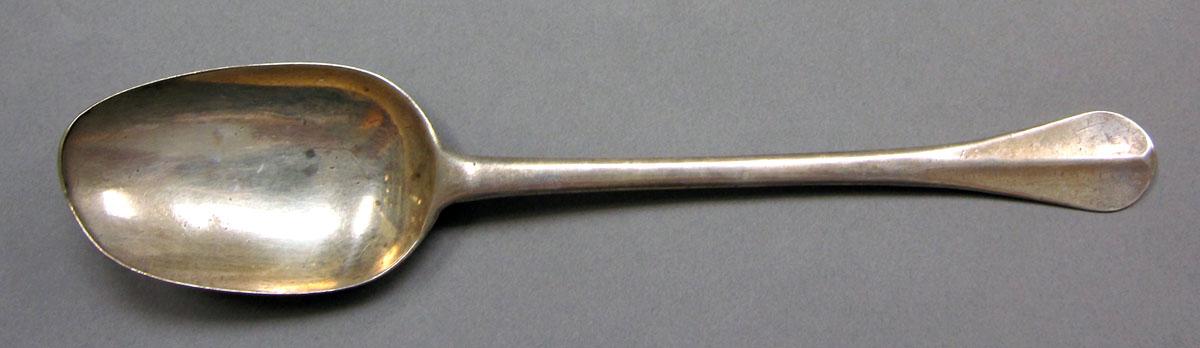 1962.0240.1477 Silver spoon upper surface