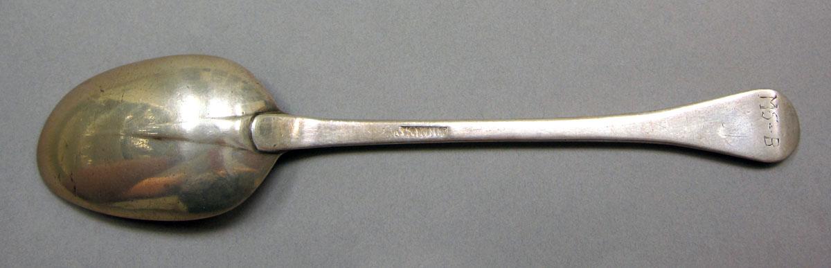 1962.0240.1477 Silver spoon underside