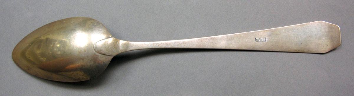 1962.0240.1488 Silver spoon underside