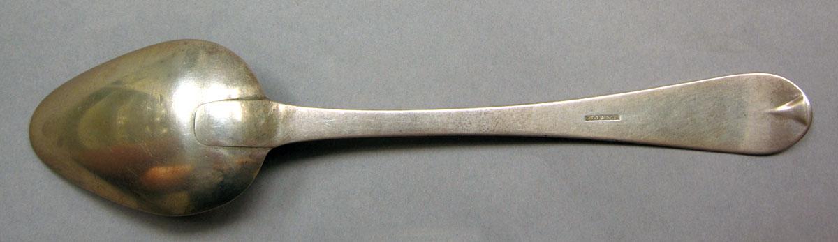 1962.0240.1495 Silver spoon underside