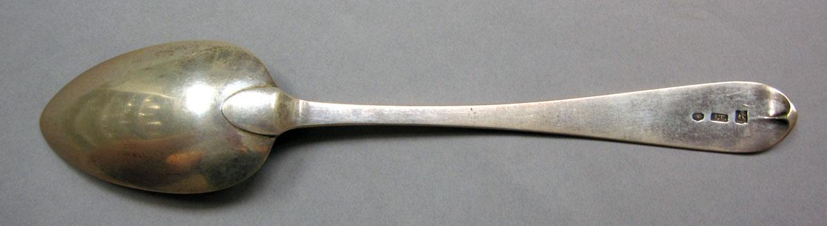 1962.0240.1502 Silver spoon underside