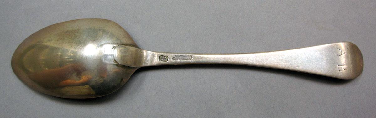 1962.0240.1506 Silver spoon underside